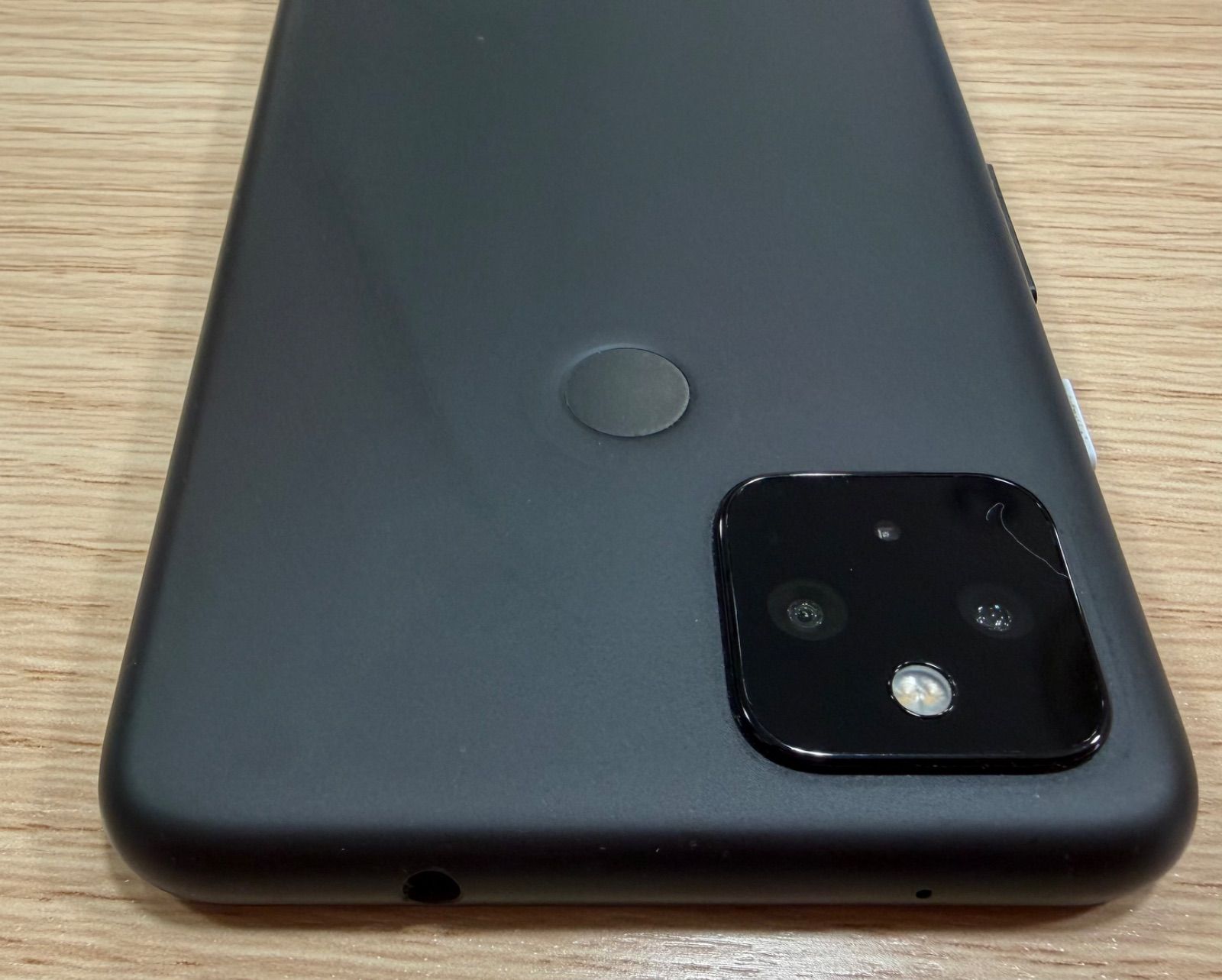 ランクB】Google Pixel 4a 128GB ジャストブラック - メルカリ