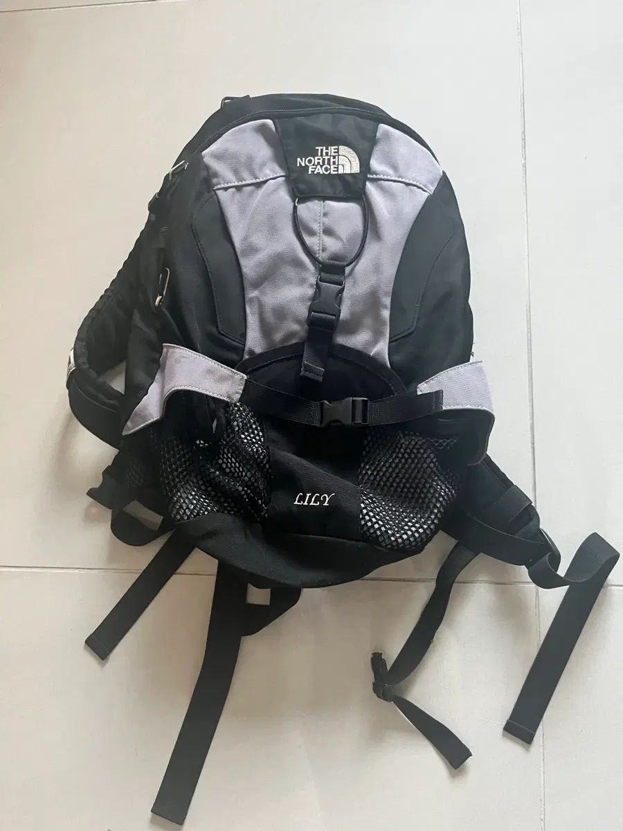 THE NORTH FACE ザノースフェイス バックパック ブラック/グレー 6,780円