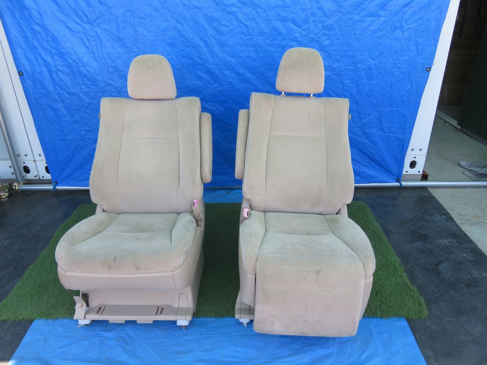 ★SFC8209/ヴェルファイア20系アルファード20系後期 GGH20W/ フロントシート 左右/運転席 助手席/ ANH20W ANH25W GGH25W