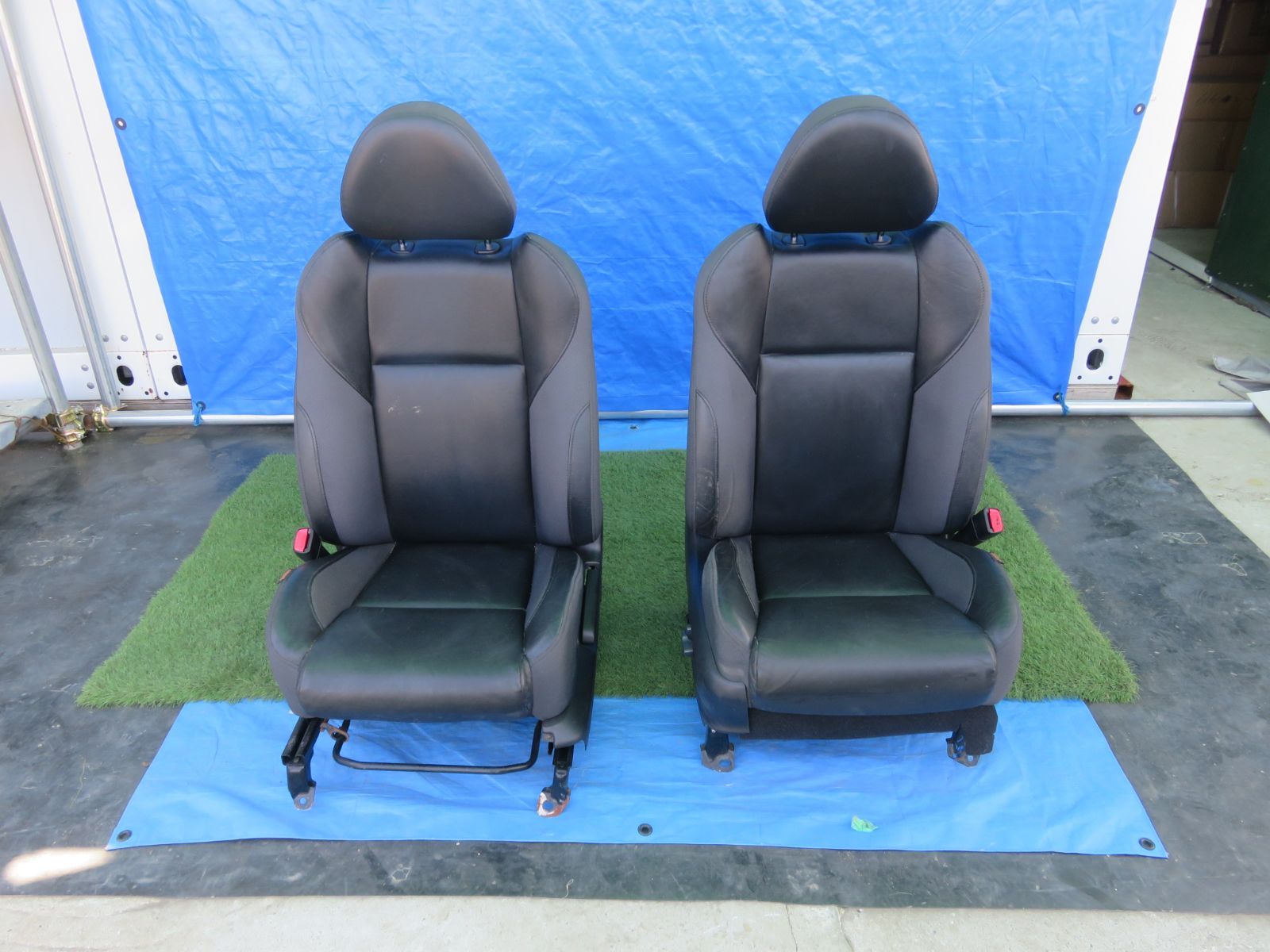 ★SFC8210/スバル フォレスター　SG5 SG9 純正 フロントシート/運転席 助手席 左右セット レザー 本革 15,840円