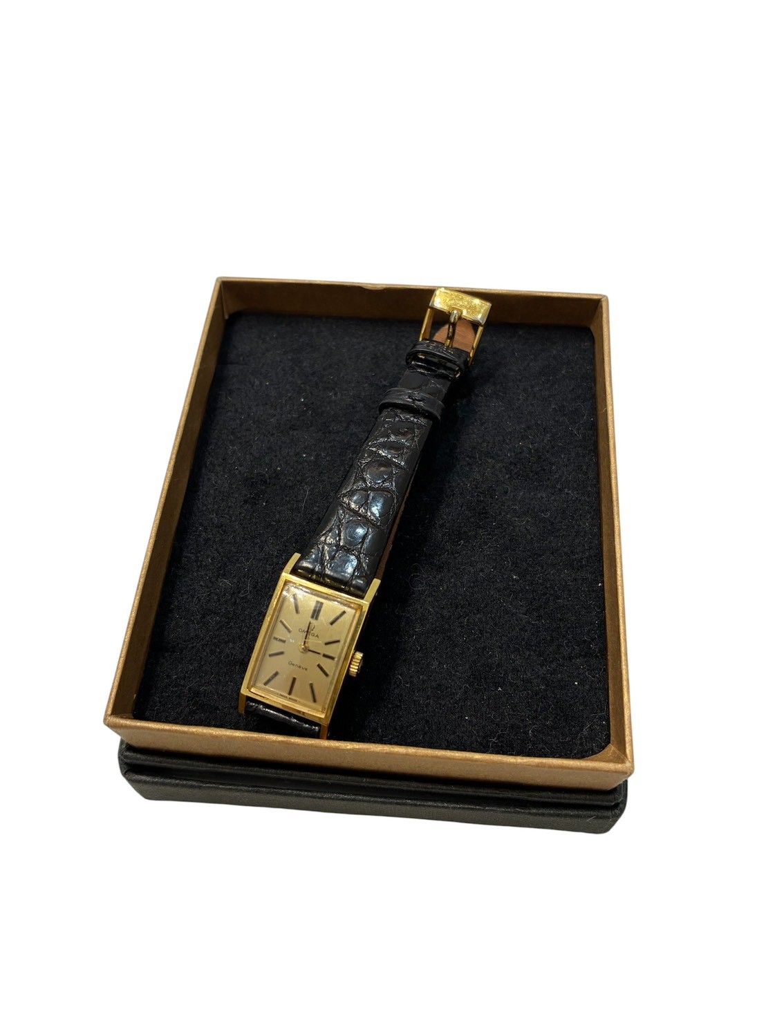 OMEGA (オメガ) 70s Geneve レクタンギュラー 手巻き式 尾錠・ベルト社外品 Ref 511.357 ムーブメント485 ゴールド FREE