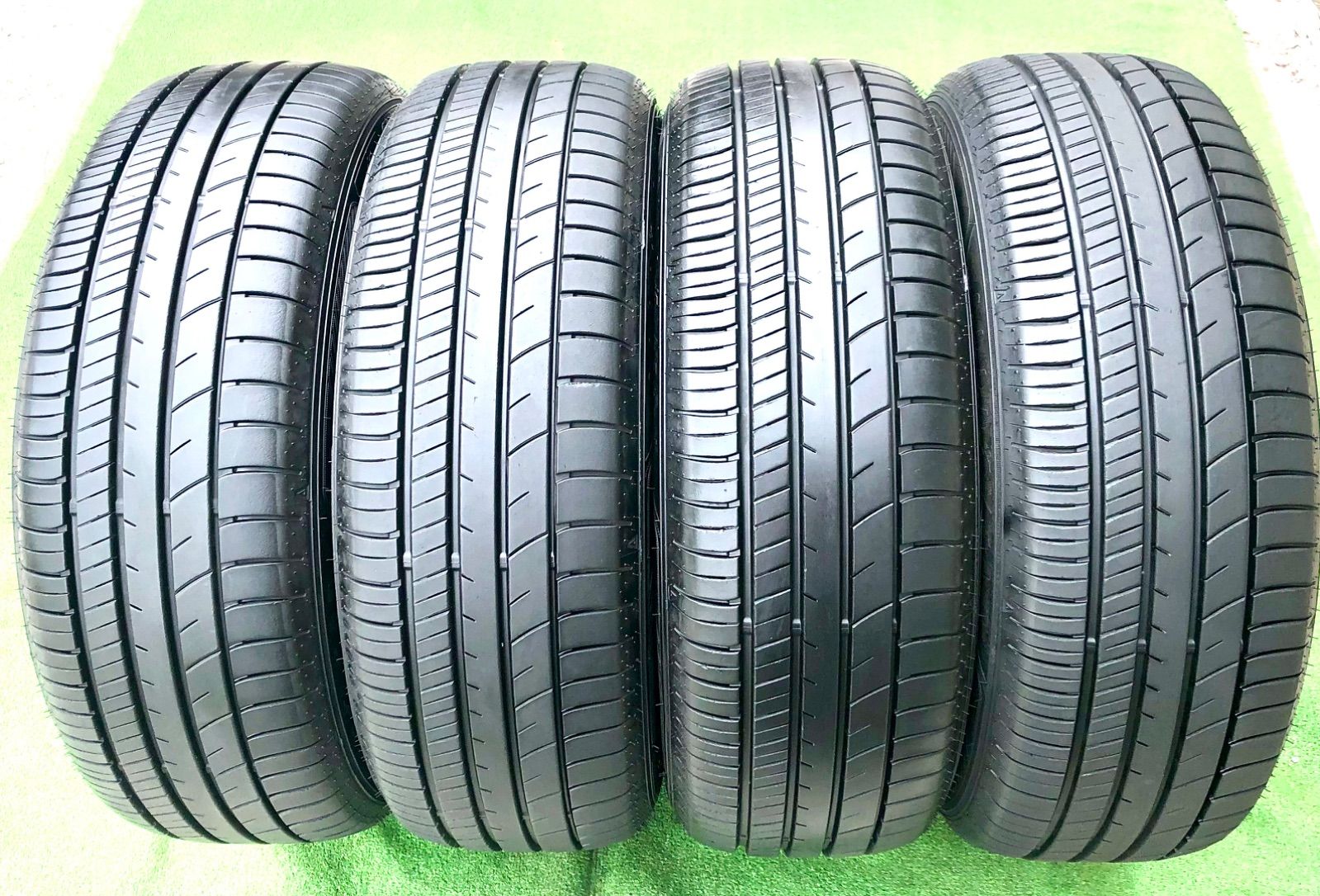 GOOD YEAR（グッドイヤー） ■ 商品名：EfficientGrip RVF02 ■ タイヤ種類：サマータイヤ ■ タイヤサイズ：215/60R17 100H ■ 製造年週：2024年