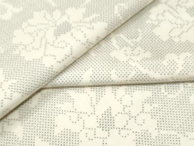 平和屋着物●本場大島紬　白大島　9マルキ　葡萄花唐草文　正絹　逸品　CABI3518yc