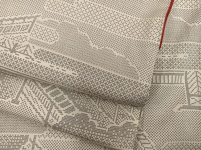 平和屋着物●本場大島紬　白大島　120亀甲　風景文　正絹　逸品　BAAX8969mz