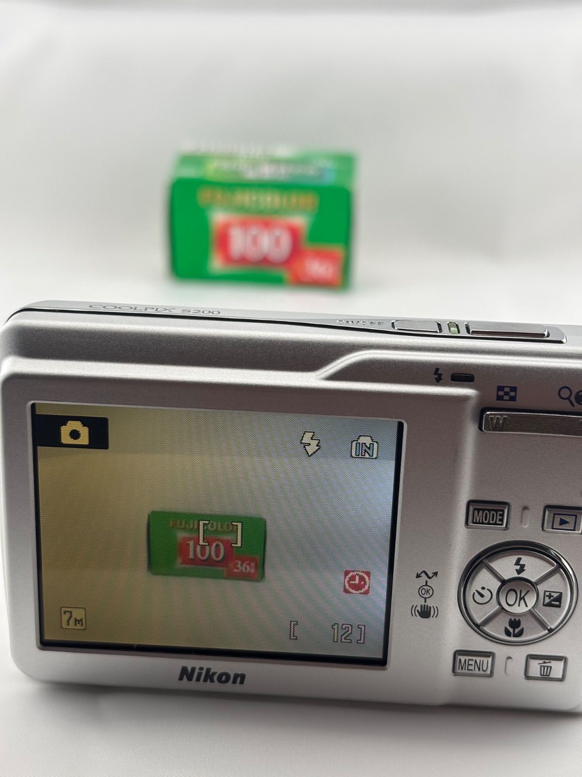 2193【美品、動作確認済み】 Nikon COOLPIX S200 シルバー ニコン