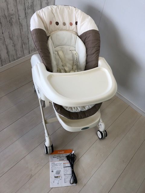 クリーニング済み　説明書付　美品　電動ネムリラ AUTO S　WING エッグショック BE ココアブラウン コンビ(Combi) 電動　ハイローチェア・ベビーラック0806-9