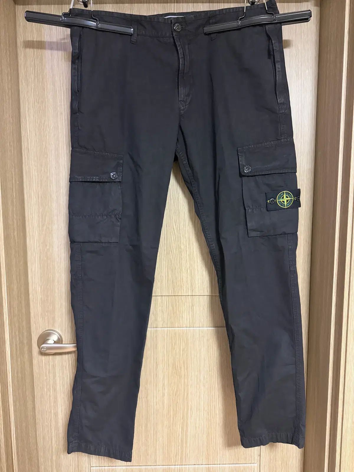 STONE ISLAND ストーンアイランド 25SS オールドエフェクト カーゴパンツ ブラック 38 新品 41,890円
