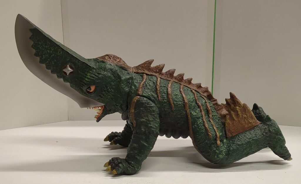 ロケットプロ メガフィギュアシリーズ 大悪獣ギロン