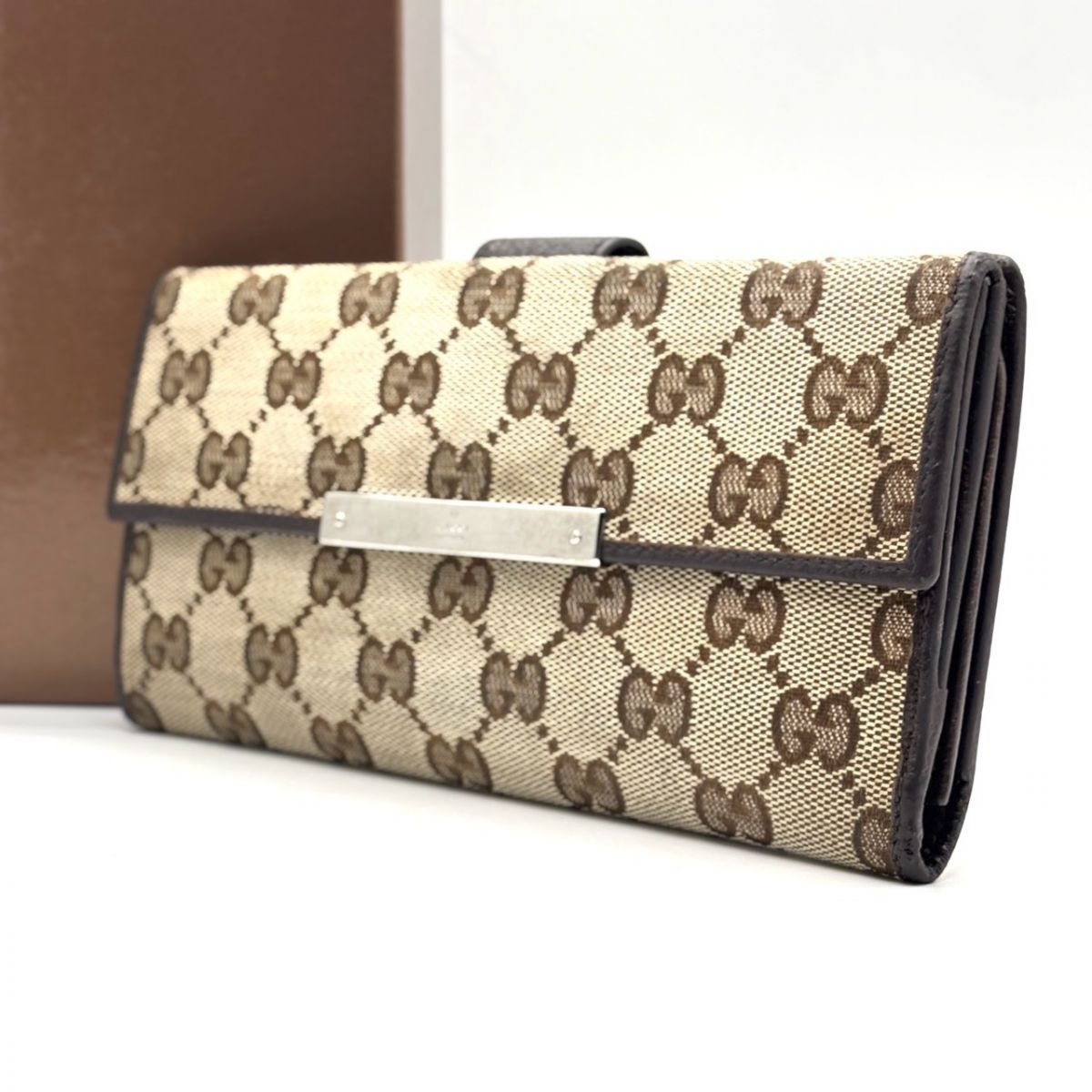 【シルバープレートが映える】　GUCCI　長財布 GGキャンバス シェリーライン Wホック メタルプレート付き　ブラウン