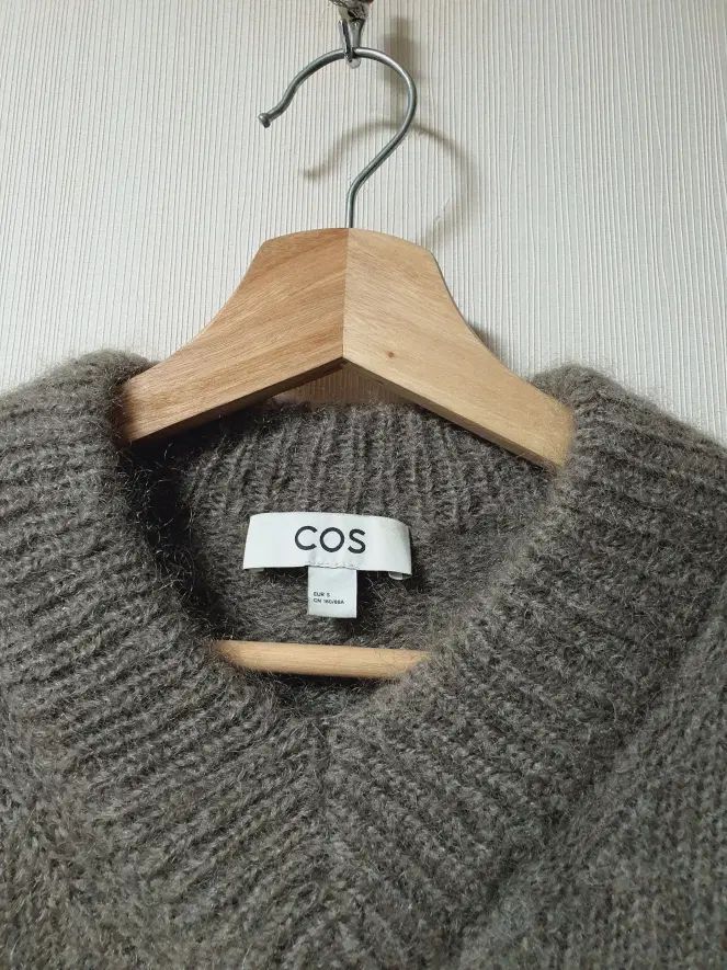 COS コス vネック モヘア ショート ニット S サイズ 正規品