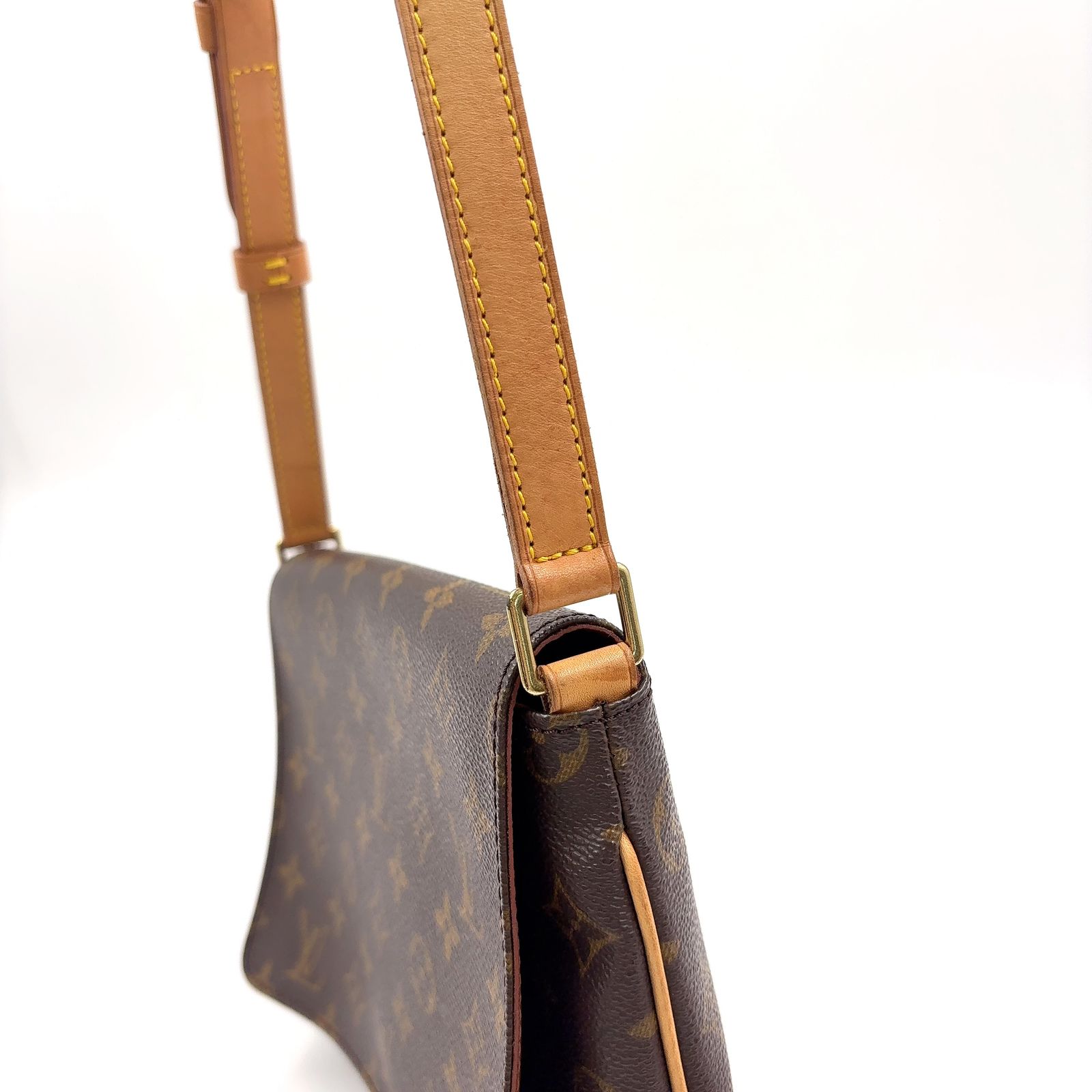 新着】LOUIS VUITTON ミュゼットタンゴ ショートストラップ モノグラム