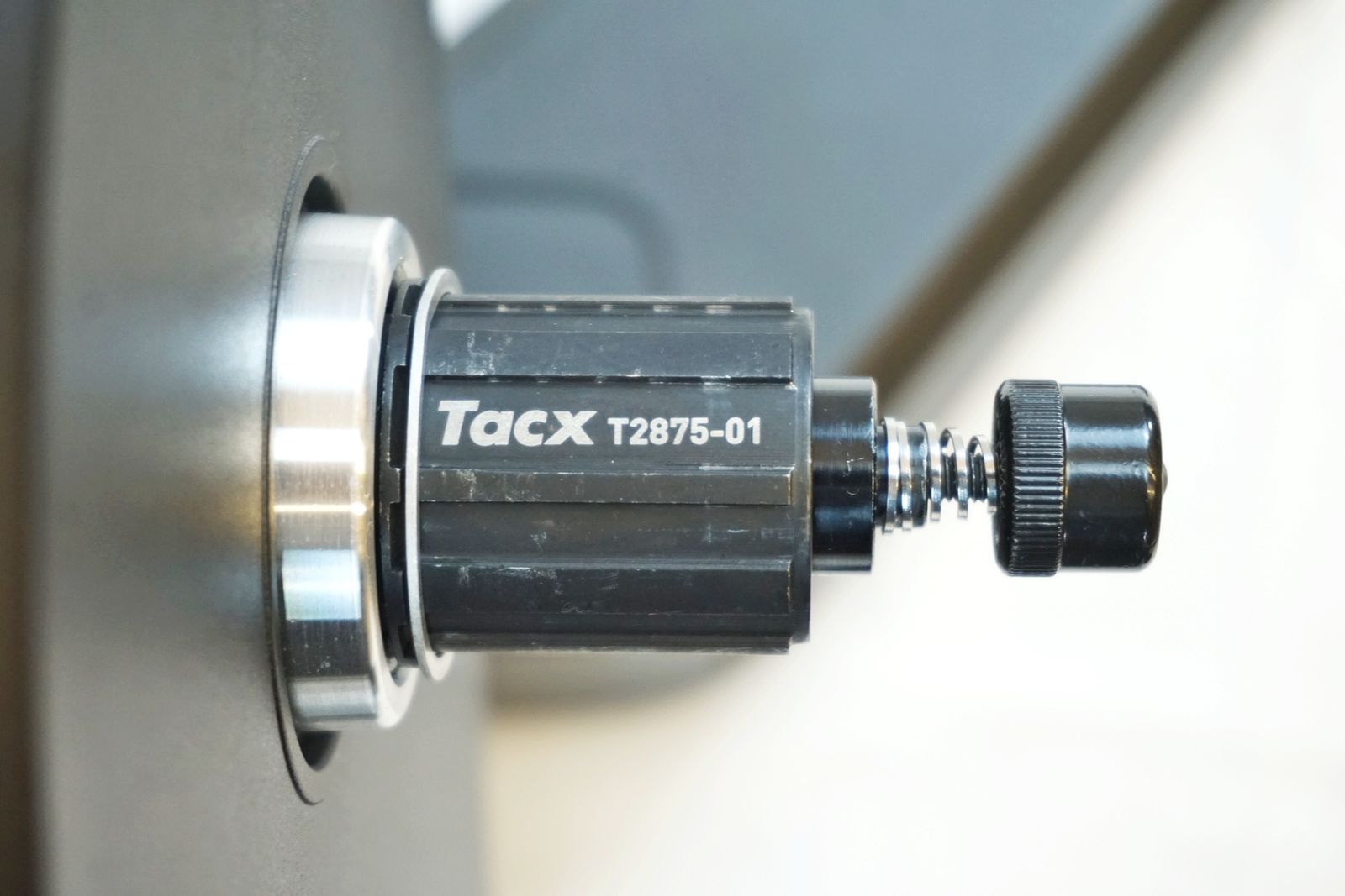 TACX 「タックス」 FLUX S SMART T2900 スマートトレーナー / バイチャリ有明店