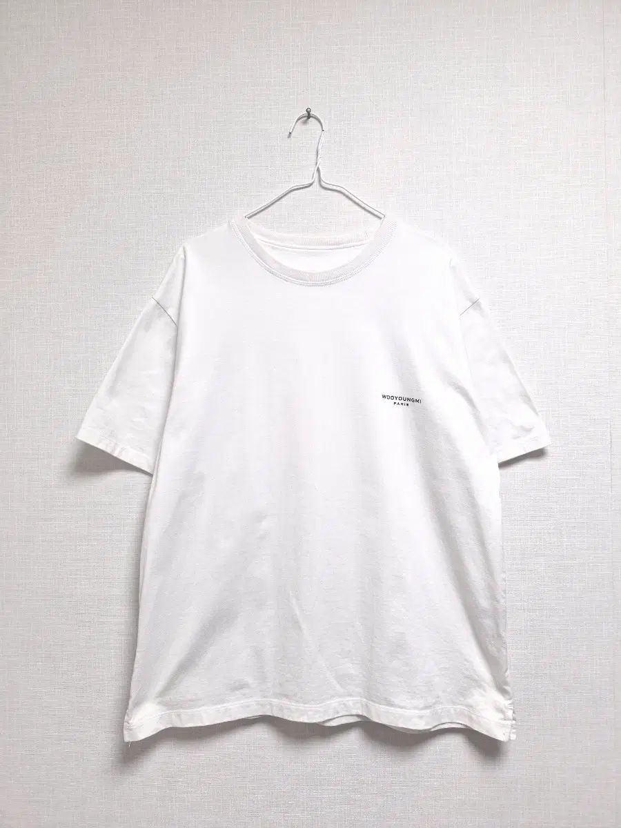 ウーヨンミ パリ ロゴ 半袖Tシャツ 白 100