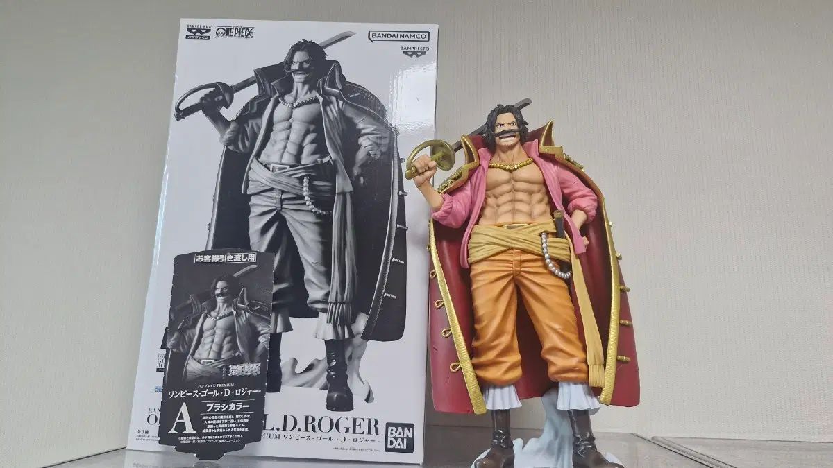 ONE PIECE バンプレ「プレミアム・ロジャー」フィギュア 出品