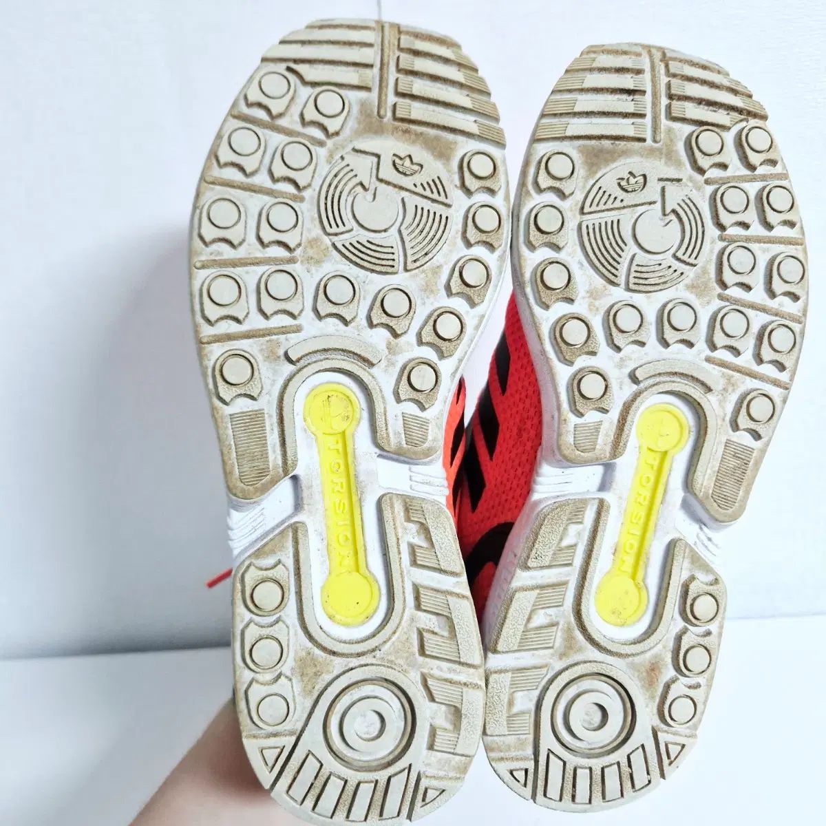 アディダス オリジナルス ZX ラックス ランニングシューズ（235