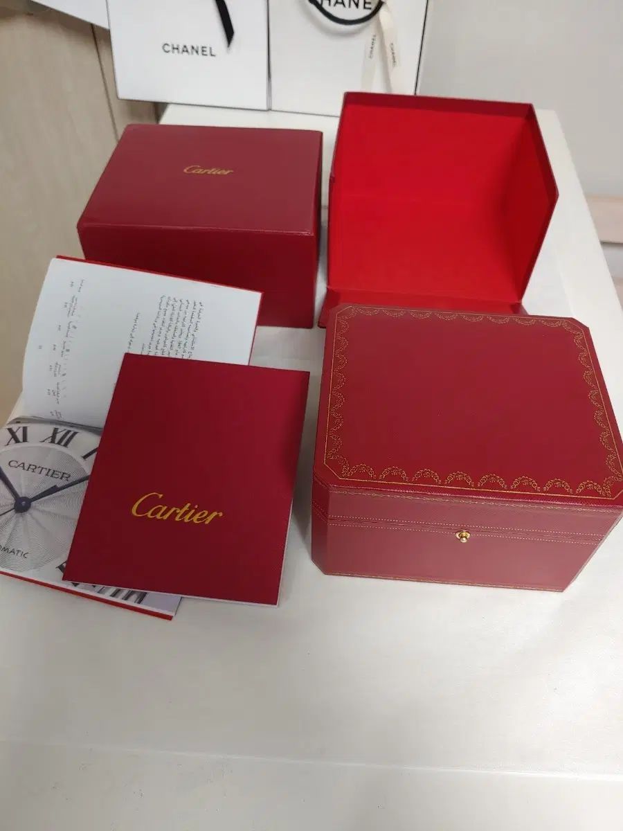 カルティエ 正規品 新モデル 時計ボックス ジュエリー箱