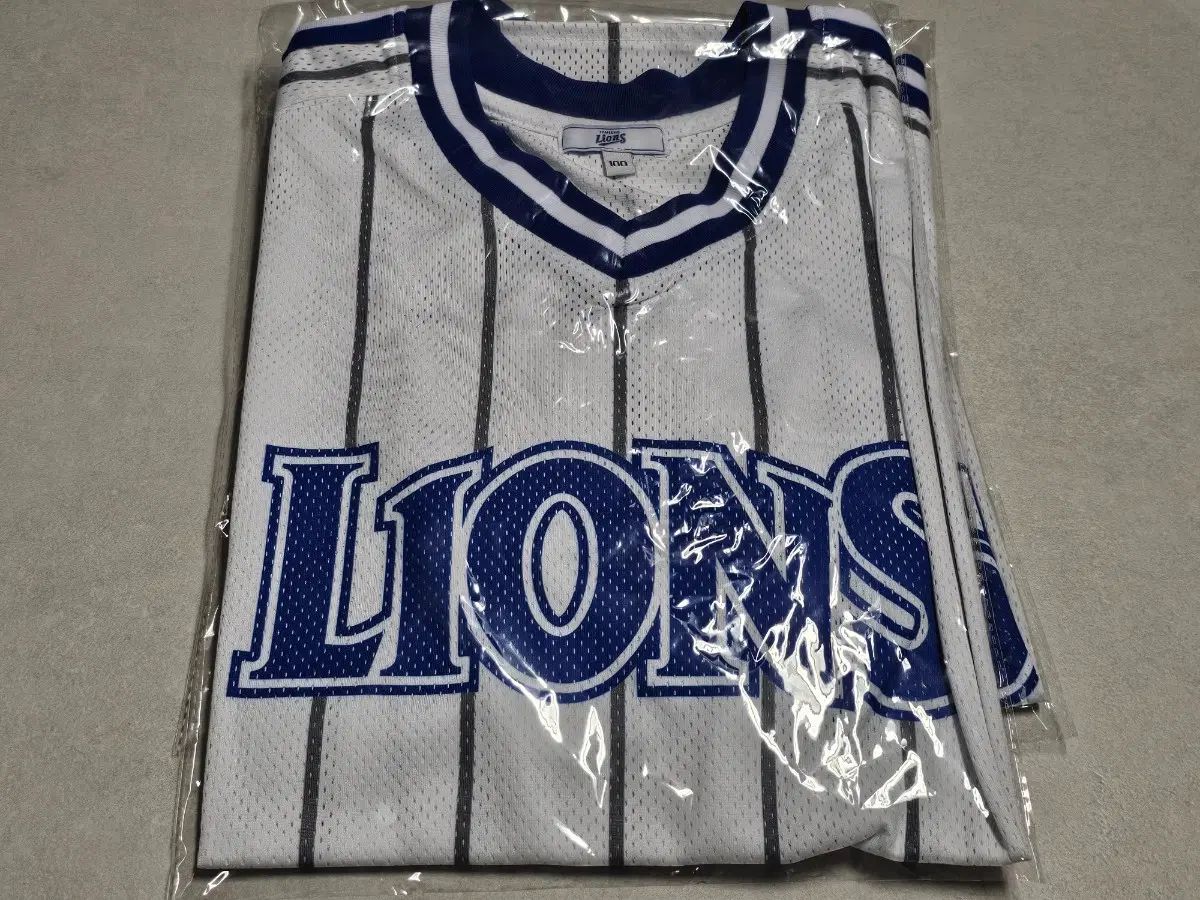 未開封)) SAMSUNG LIONS サムスン・ライオンズ バッグ 百万観衆 記念 Tシャツ