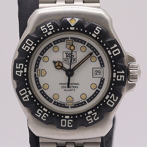 良品 稼働 3コマ付 タグホイヤー フォーミュラ1 WA1418 QZ ホワイト