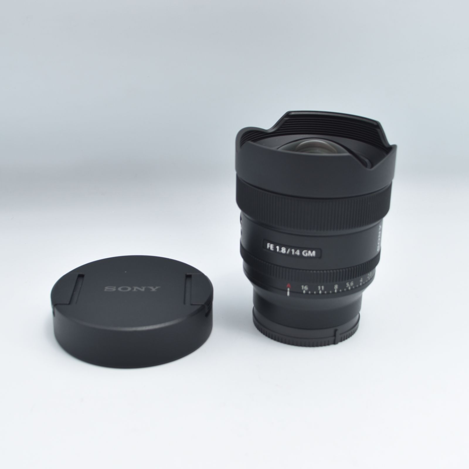 B#12804 T SONY(ソニー) 広角単焦点レンズ フルサイズ FE 14mm F1.8 GM G Master デジタル一眼カメラα[Eマウント]用 純正レンズ SEL14F18GM