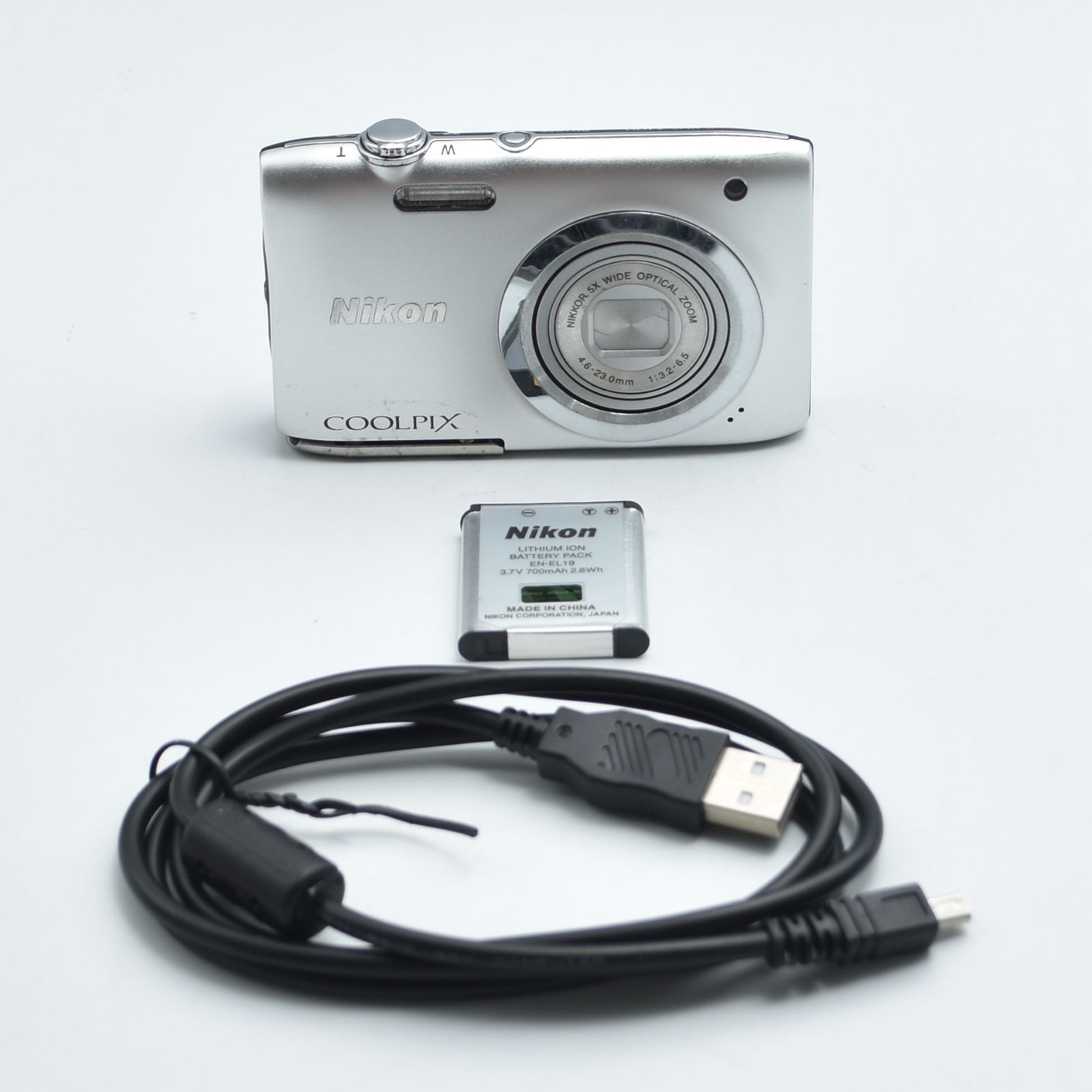 B#13323 T Nikon デジタルカメラ COOLPIX A100 光学5倍 2005万画素 シルバー A100SL