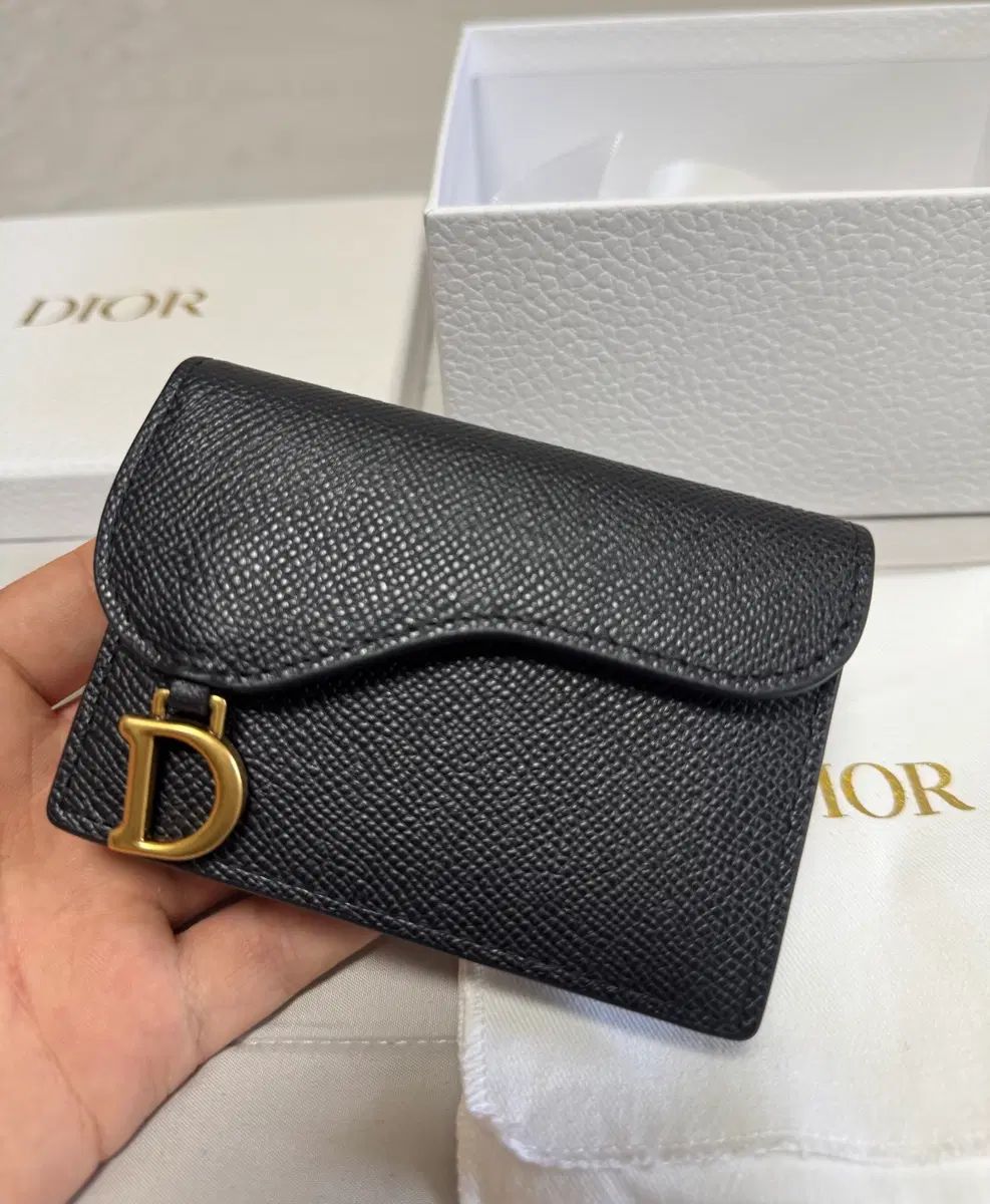 正規品 ディオール 新 サドル 財布