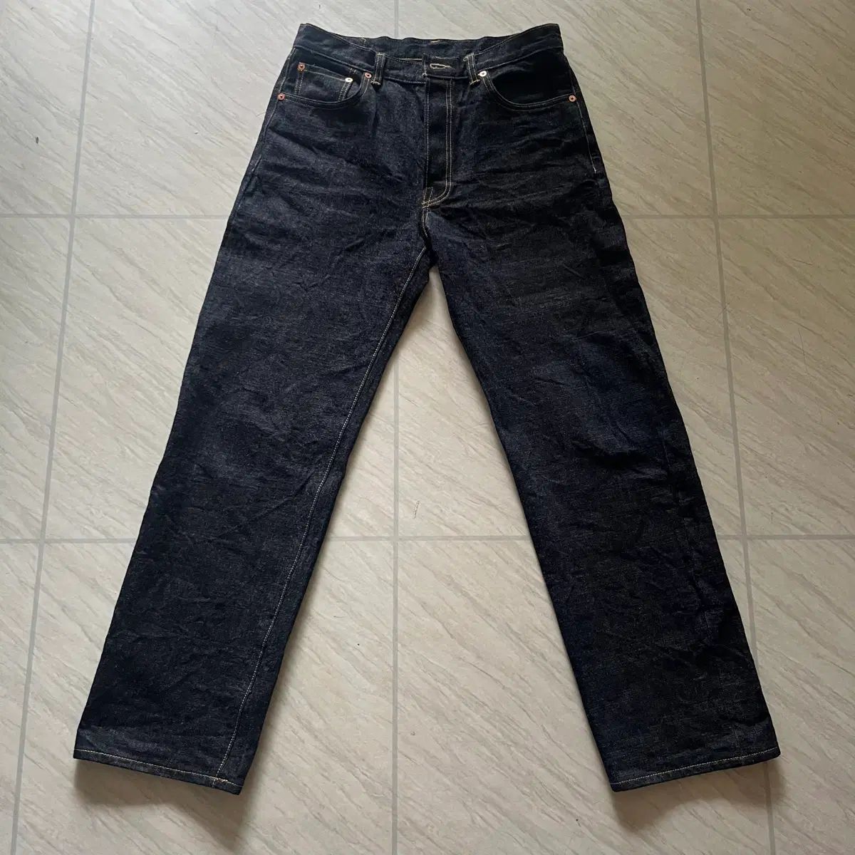 30 BIRDノート 101 デニム パンツ 29,057円
