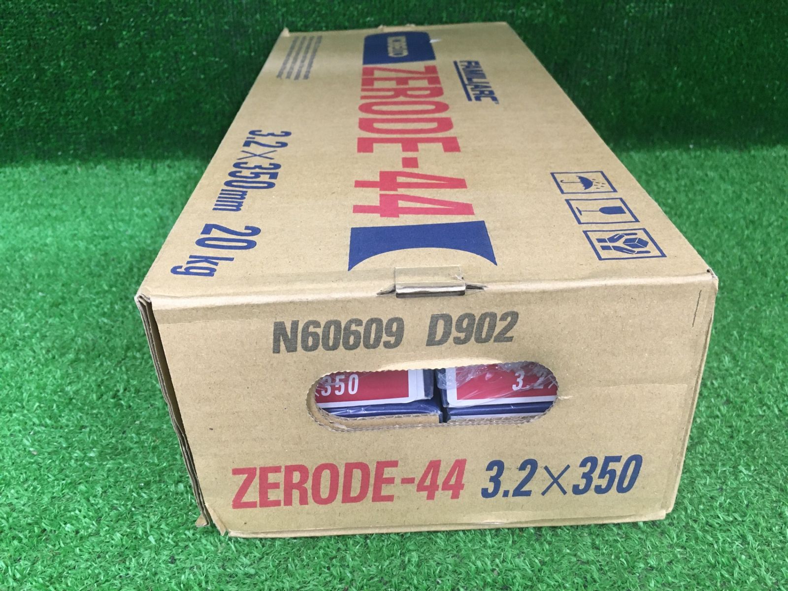 【未使用品】【0906】KOBELCO 溶接棒3.2×350㎜ ZERODE-44　IT8ZZJ87ZSN4 11,704円
