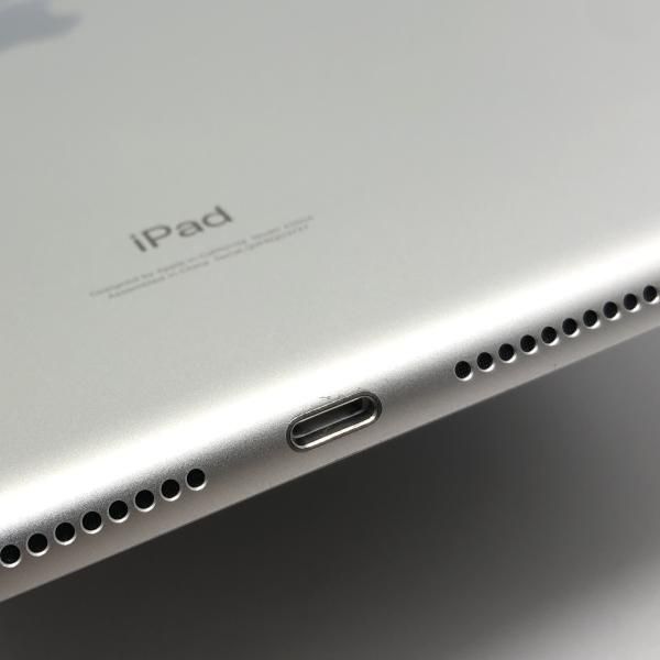 iPad 第9世代 WiFi+Cellular 64GB シルバー docomo - メルカリ
