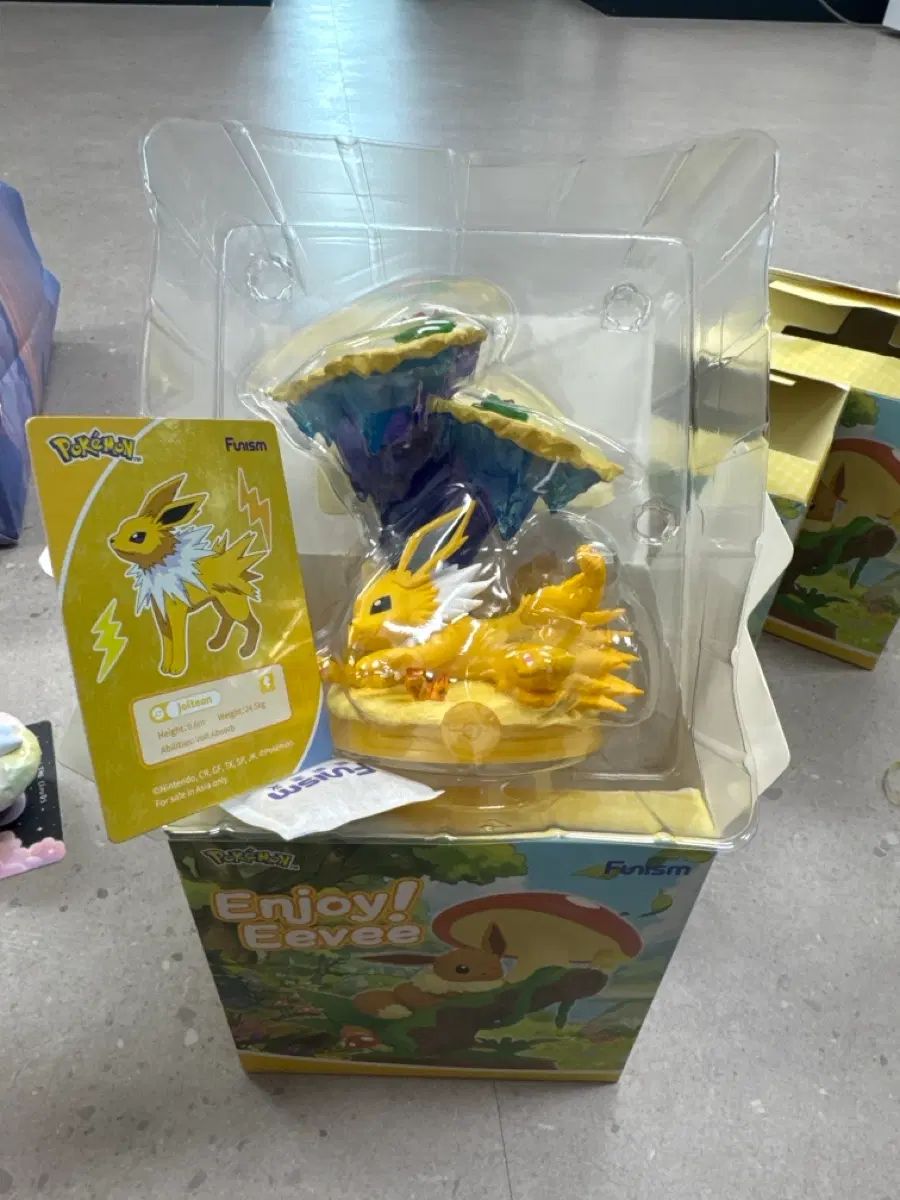 eevee フィギュア 쥬피 サンダー 6,142円