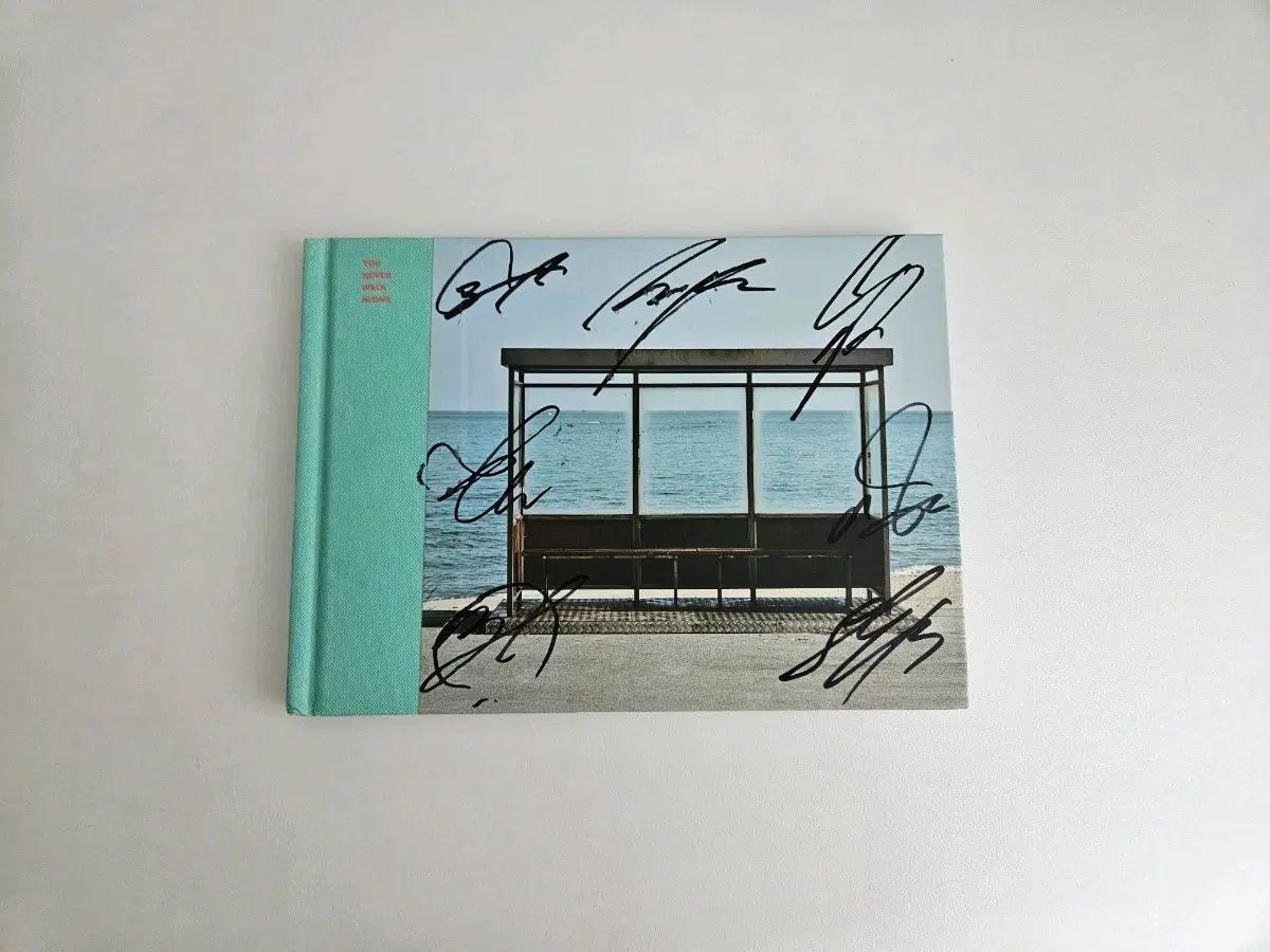 バンタン 春 YOU NEVER WALK ALONE サイン入り アルバム 非売品 BTS