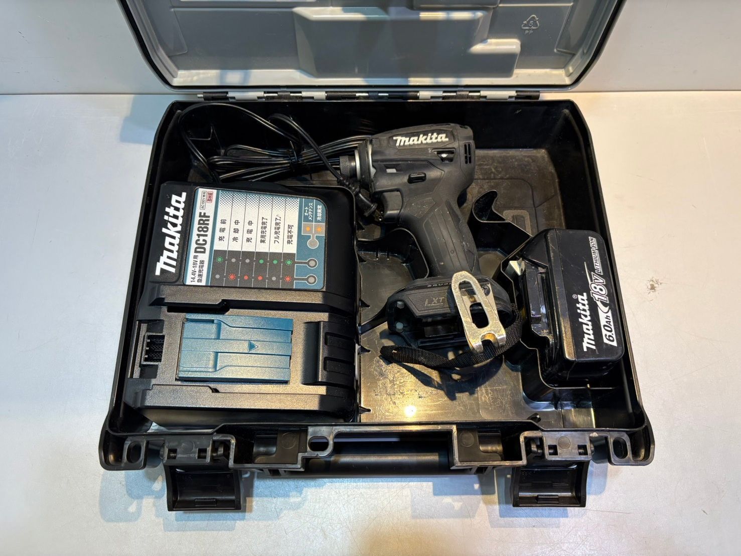 ◆Makita マキタ 電動インパクトドライバー TD172D 箱,バッテリー×1,充電器×1 中古 現状◆22446★