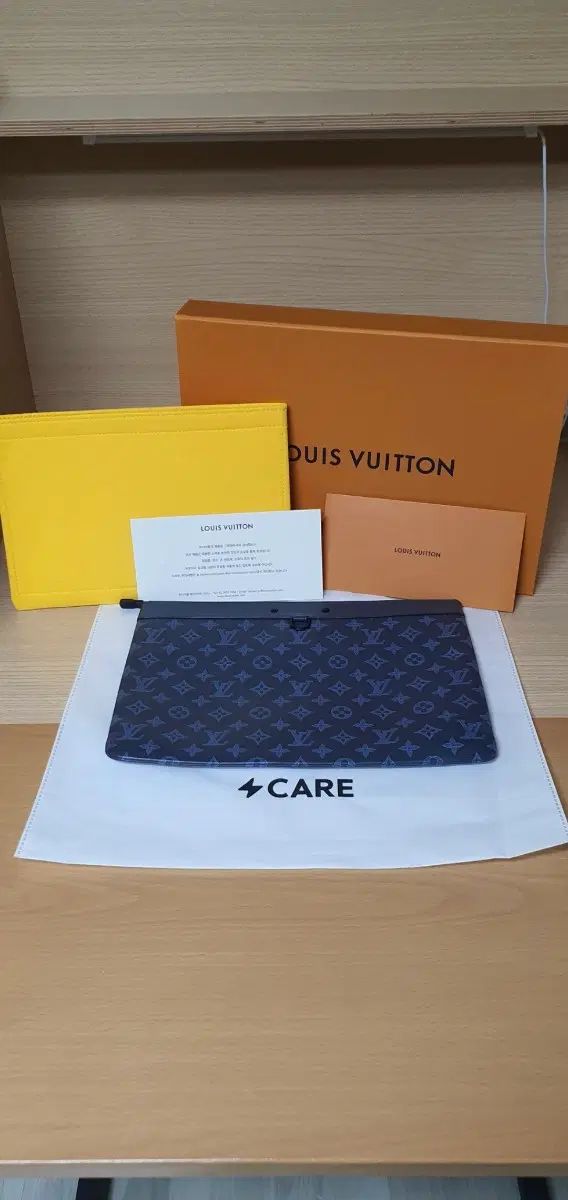 ルイヴィトン シャドウ クラッチバッグ 限定モデル 正規品 S級 (鑑定済)