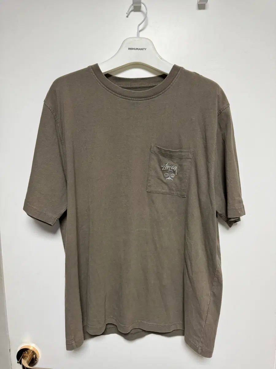L STUSSY ストック クラブ ポケット Tシャツ ブラウン