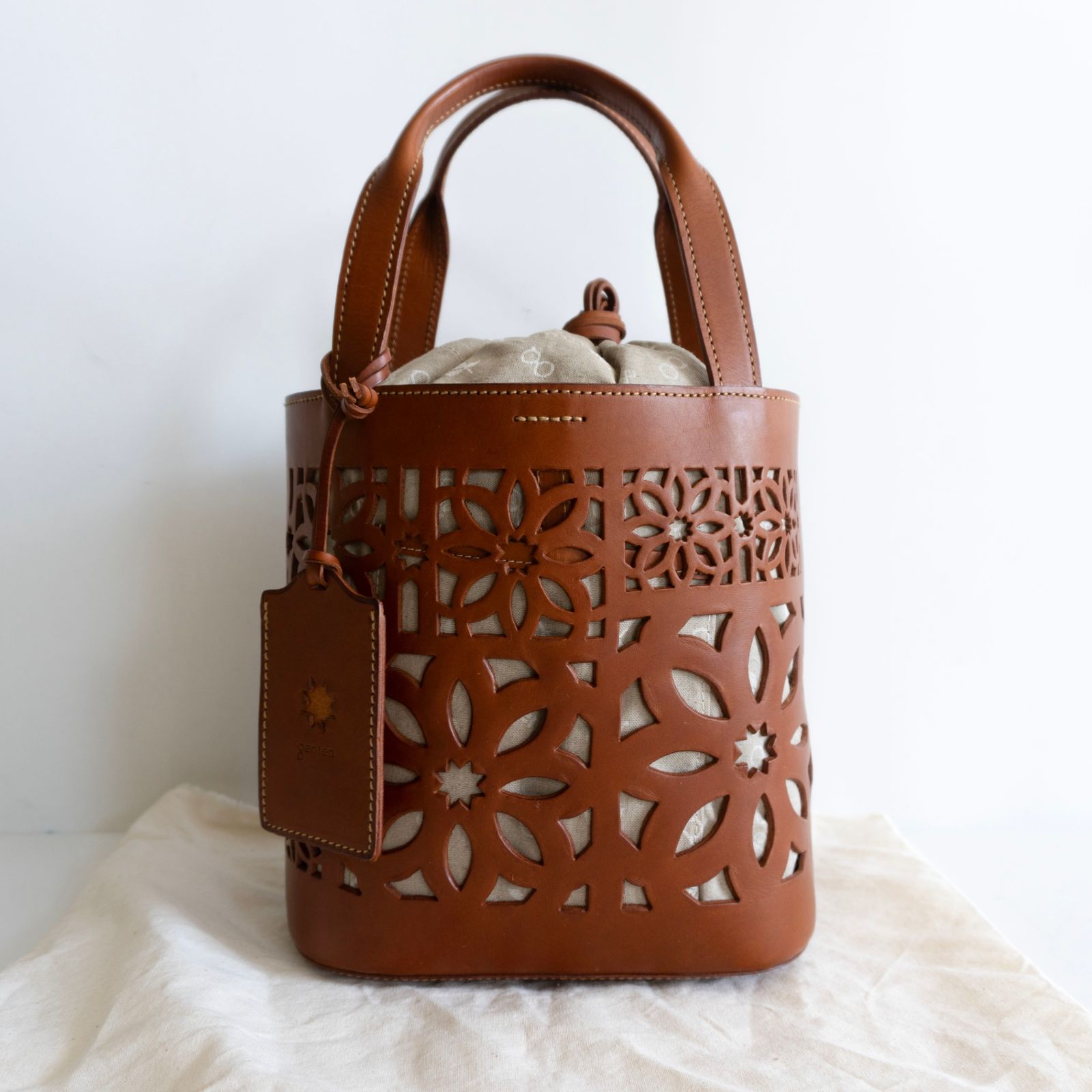 美品】 GENTEN 【カットワーク レザー トートバッグ】ブラウン