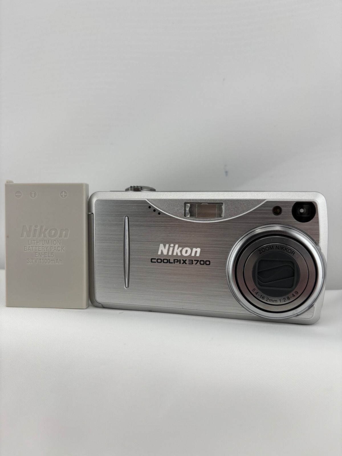 2217【美品、動作確認済み】 Nikon COOLPIX 3700 シルバー ニコン