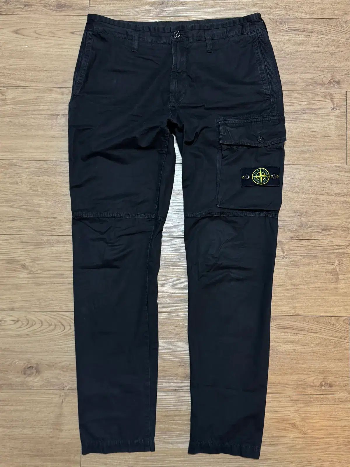 STONE ISLAND ストーンアイランド ワッペン 원カーゴ ジョガー パンツ 21,079円
