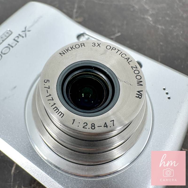 Nikon COOLPIX L15 シルバー 800万画素 光学3倍ズーム NIKKORレンズ