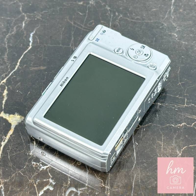 Nikon COOLPIX L15 シルバー 800万画素 光学3倍ズーム NIKKORレンズ