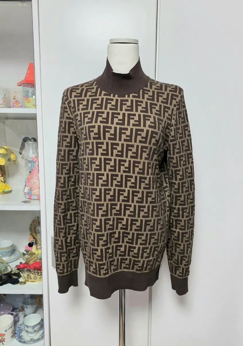 FENDI フェンディ FZXC73