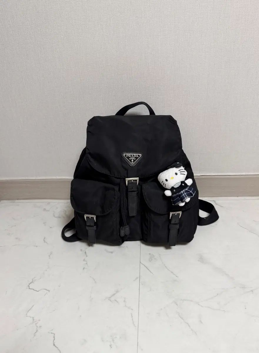 正規品 PRADA プラダ バックパック ミディアム