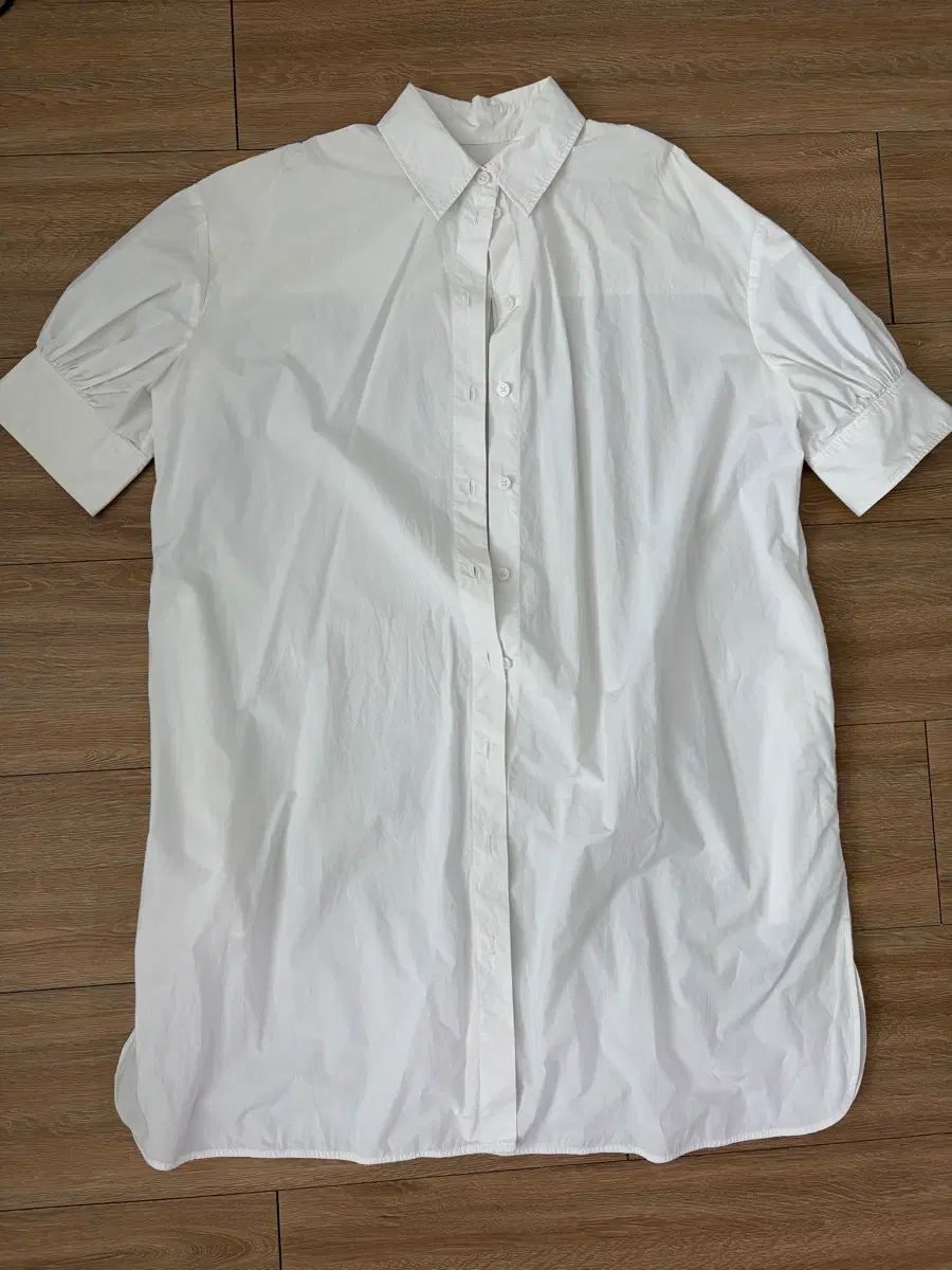 コス COS パフスリーブ ブラウス 11,104円