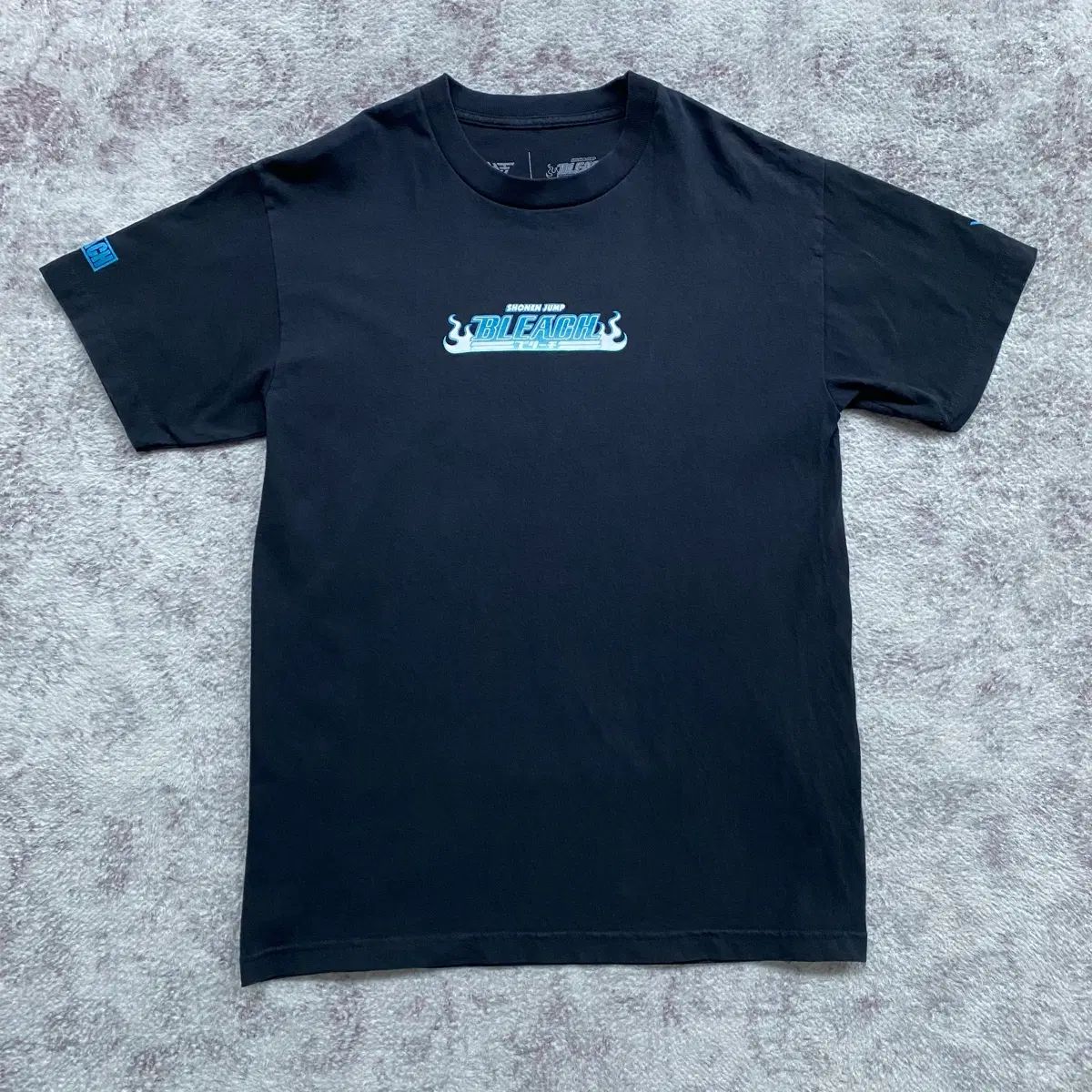 BLEACH（ブリーチ） 土方 十四郎 OFFICIAL アニメ Tシャツ 7,257円
