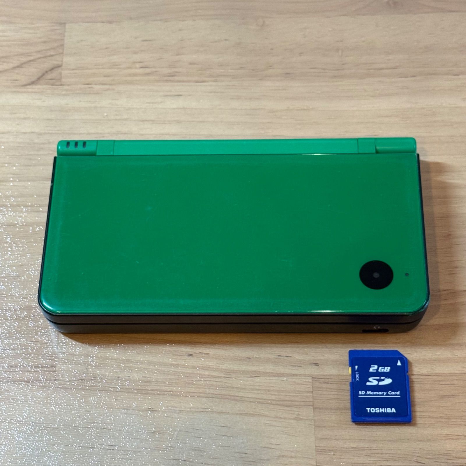 8-045 ニンテンドーDSi LL グリーン