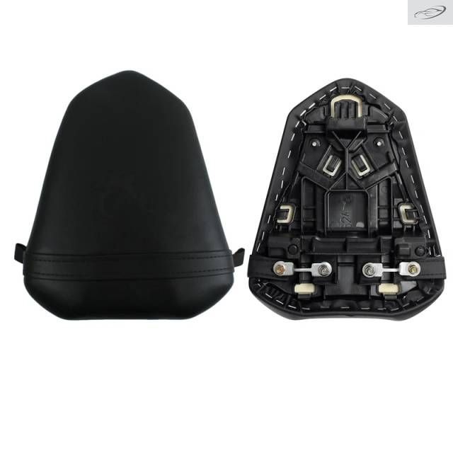 Rear Pillion Passenger Seat YAMAHA 2007 2008 YZFR1 K7 8,416円