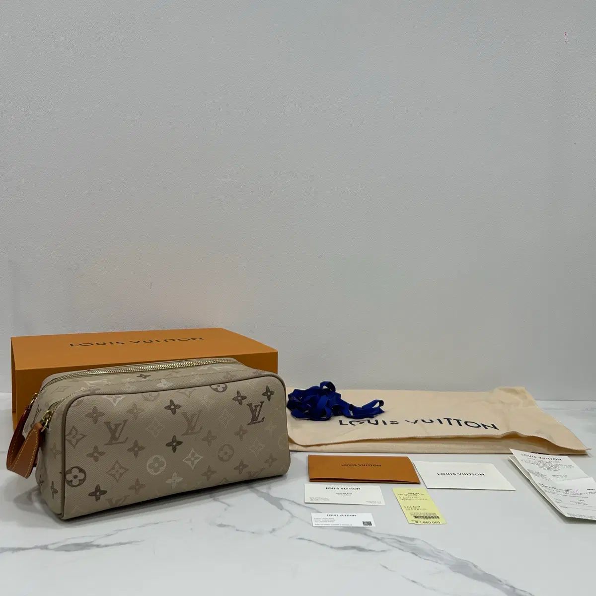 {ほぼ新品} Louis Vuitton ルイヴィトン モノグラム 돕キット 新モデル