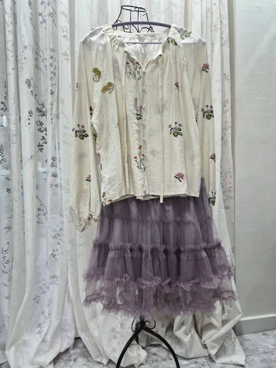 LYNNリネン刺繍ライトパープルチュールCUTセットアップ 8,732円