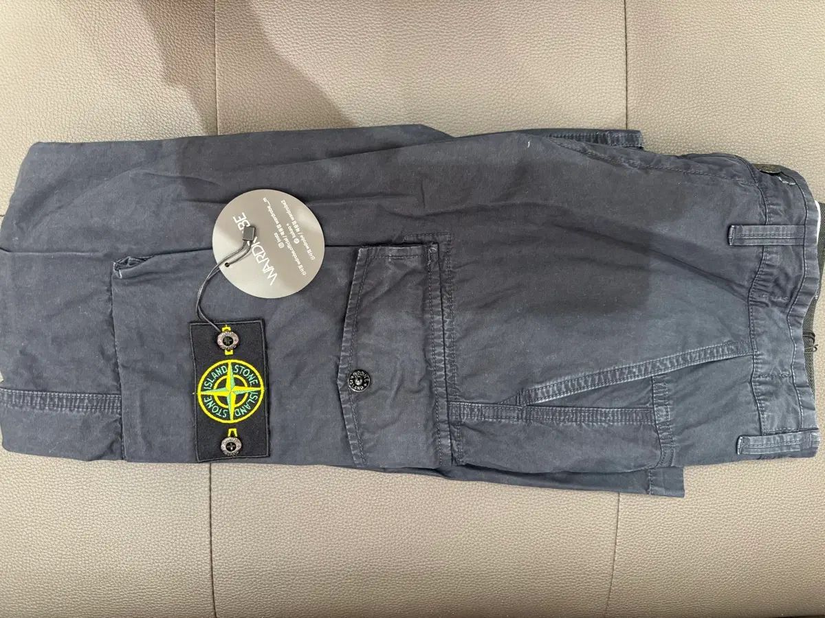 STONE ISLAND ストーンアイランド 未使用 29サイズ