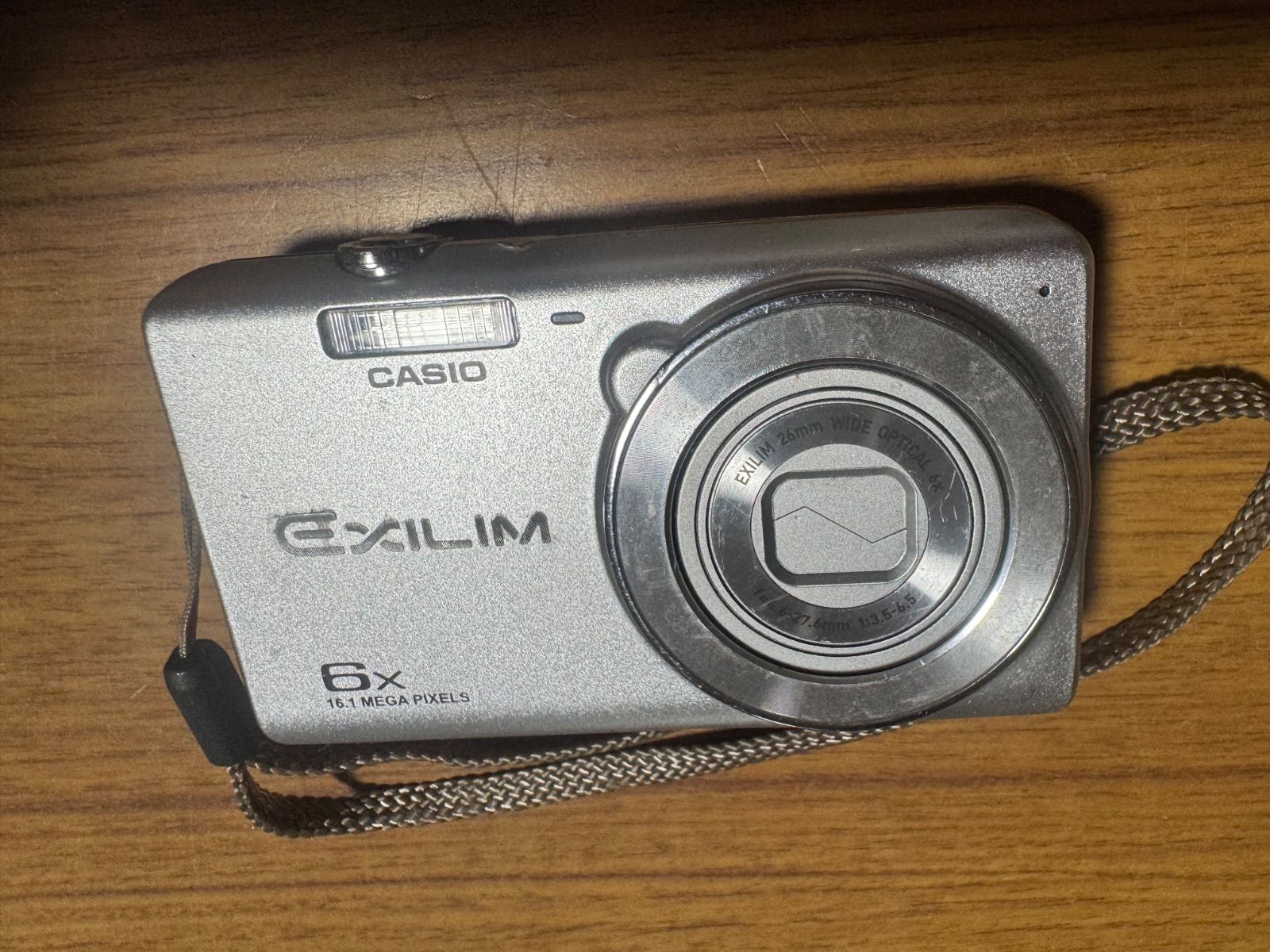 カシオのコンパクトデジタルカメラ「EXILIM EX-Z920」です。 - メルカリ