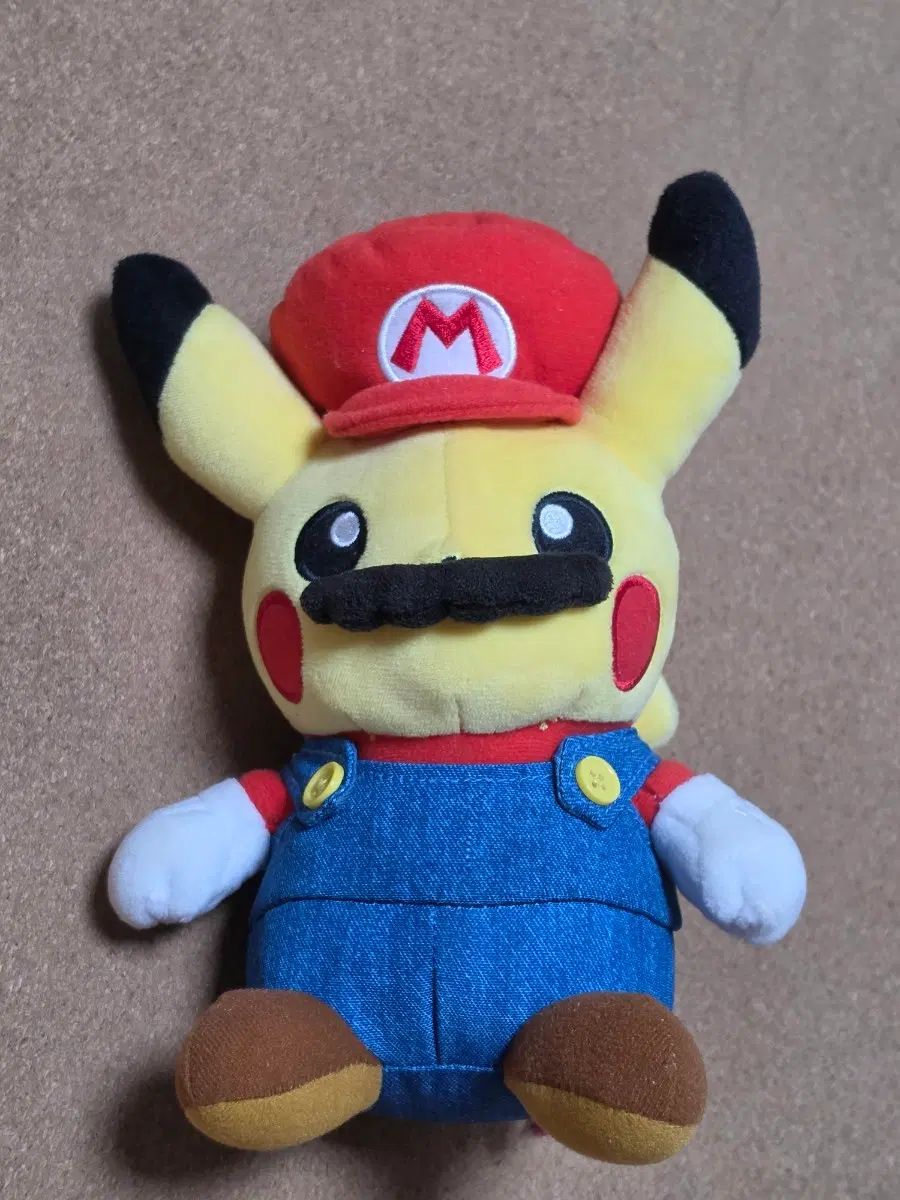 マリオ ピカチュウ ポケモンセンター 正規品 中古 開封展示 タグX