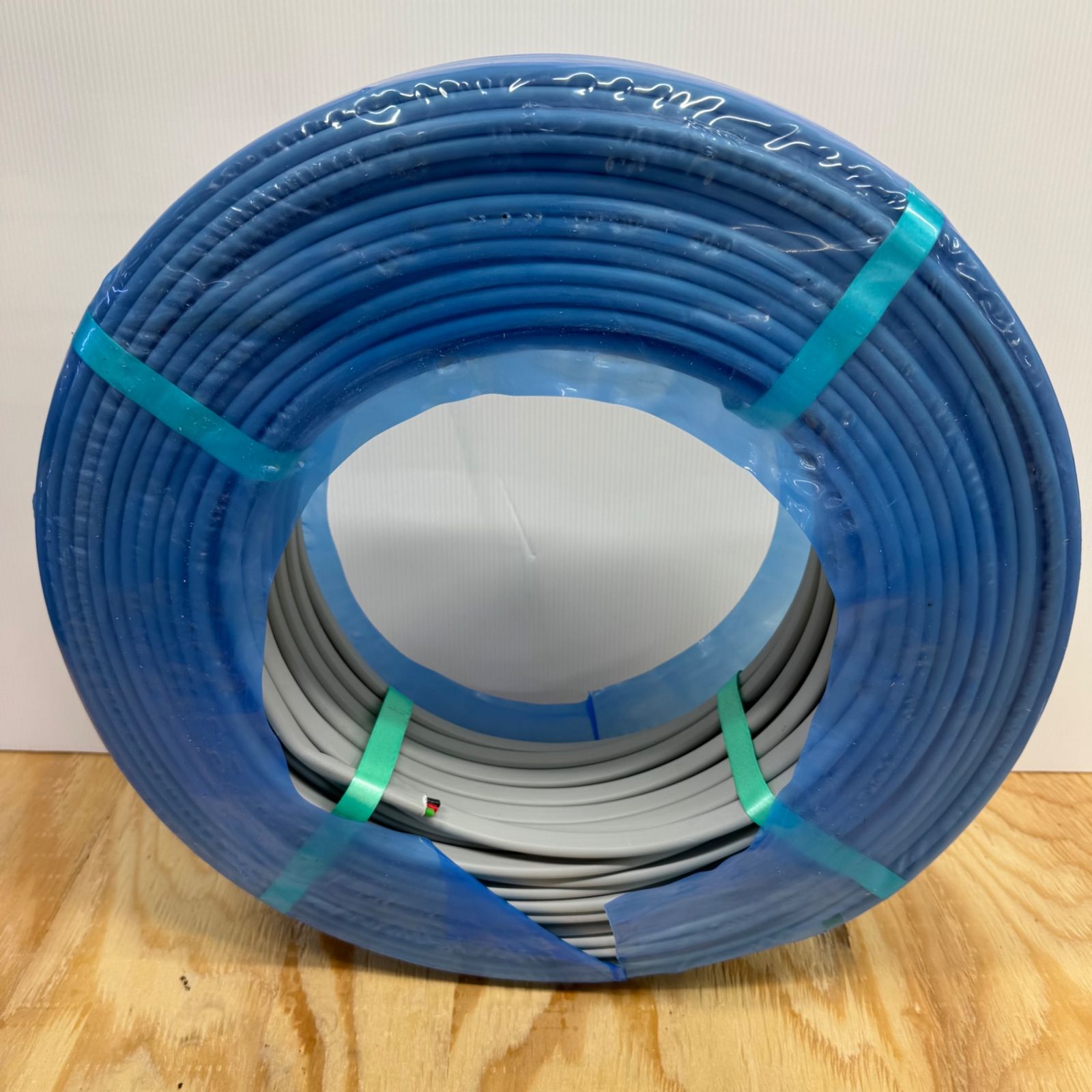 【未使用】◇弥栄電線 EM EEF/F タイシガイセン 3×2.0mm 100m エコ電線【電材館越谷店】 【未使用】◇弥栄電線 EM EEF/F タイシガイセン 3×2.0mm 100m エコ電線【電材館越谷店】